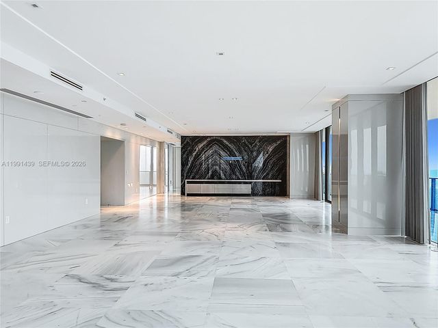 19575 Collins Ave 5, Sunny Isles Beach, FL 33160