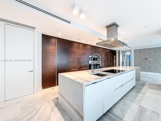 19575 Collins Ave 5, Sunny Isles Beach, FL 33160
