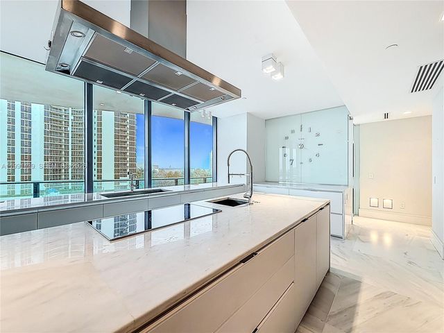 19575 Collins Ave 5, Sunny Isles Beach, FL 33160