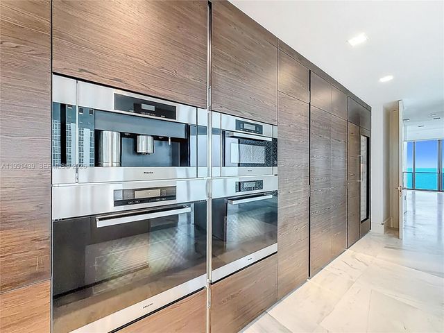 19575 Collins Ave 5, Sunny Isles Beach, FL 33160