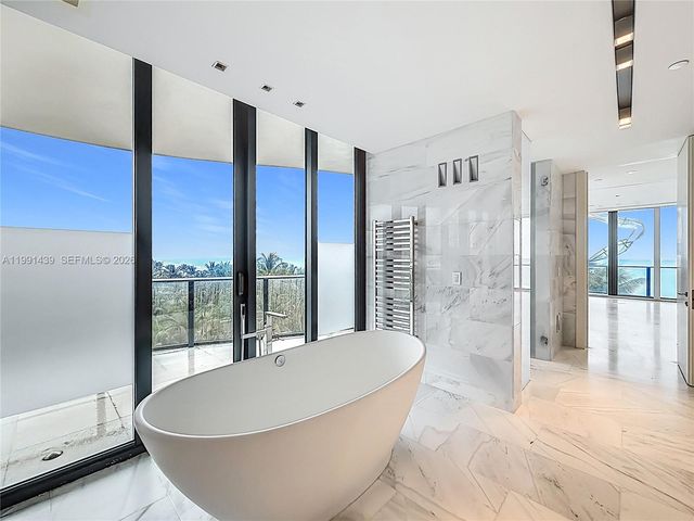 19575 Collins Ave 5, Sunny Isles Beach, FL 33160
