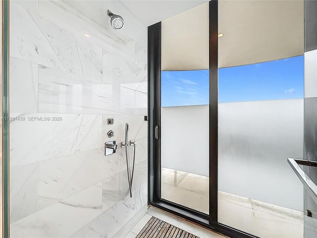 19575 Collins Ave 5, Sunny Isles Beach, FL 33160