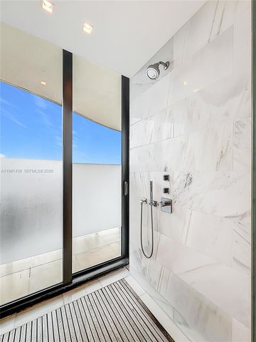 19575 Collins Ave 5, Sunny Isles Beach, FL 33160