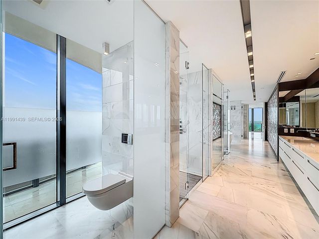 19575 Collins Ave 5, Sunny Isles Beach, FL 33160