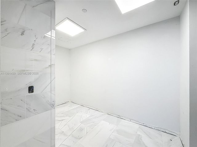19575 Collins Ave 5, Sunny Isles Beach, FL 33160