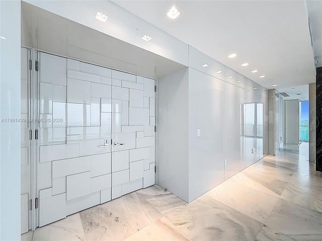 19575 Collins Ave 5, Sunny Isles Beach, FL 33160