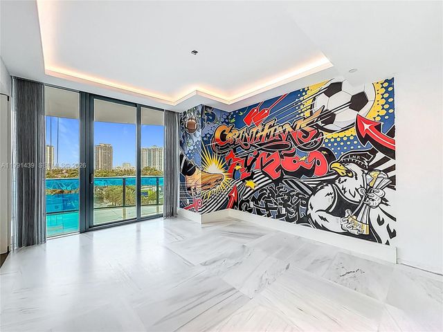 19575 Collins Ave 5, Sunny Isles Beach, FL 33160