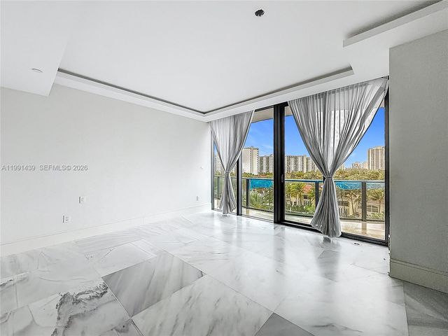 19575 Collins Ave 5, Sunny Isles Beach, FL 33160