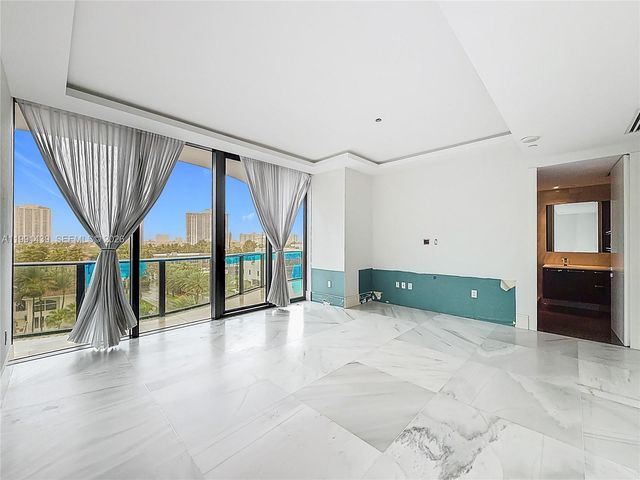 19575 Collins Ave 5, Sunny Isles Beach, FL 33160