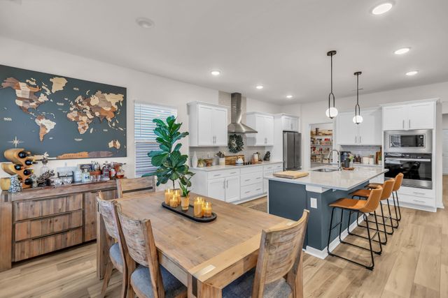 4003 Sadie St, Columbia, TN 38401