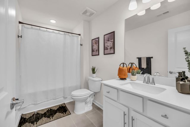 4003 Sadie St, Columbia, TN 38401