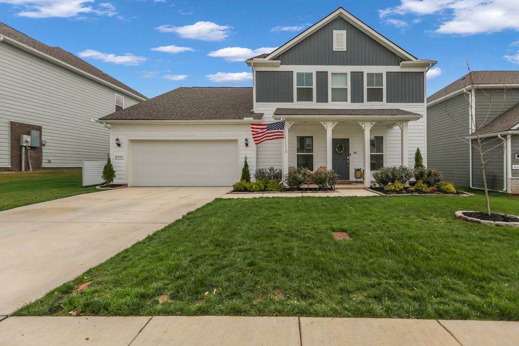 4003 Sadie St, Columbia, TN 38401