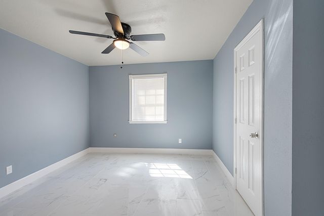 303 Spring Stream Bend, Montgomery, TX 77316