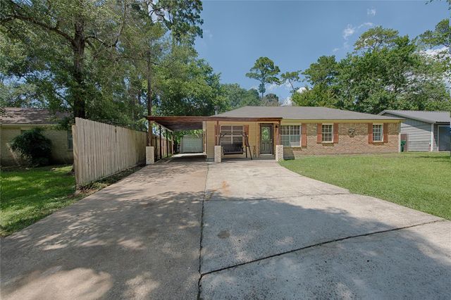303 Spring Stream Bend, Montgomery, TX 77316