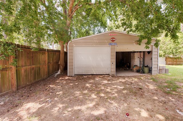 303 Spring Stream Bend, Montgomery, TX 77316