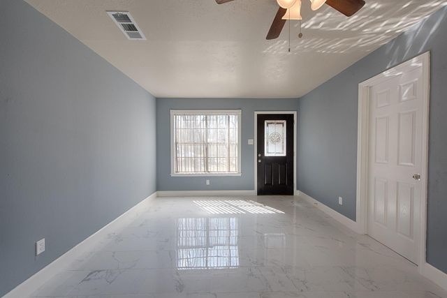 303 Spring Stream Bend, Montgomery, TX 77316