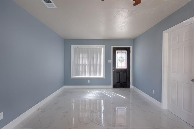 303 Spring Stream Bend, Montgomery, TX 77316