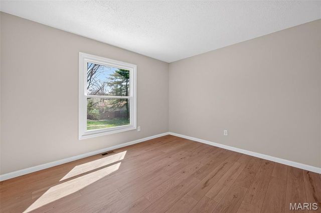 11553 Patty Ann Drive, St Louis, MO 63146