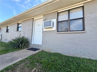 102 NW K Street B, Bentonville, AR 72712