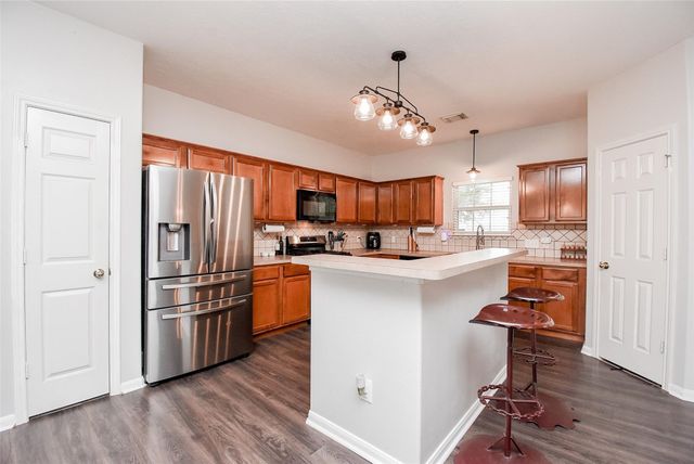 5706 Van Steinberg, East Bernard, TX 77435