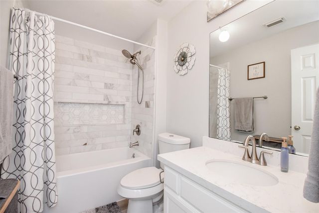 5706 Van Steinberg, East Bernard, TX 77435