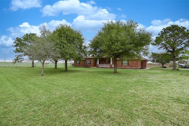 5706 Van Steinberg, East Bernard, TX 77435