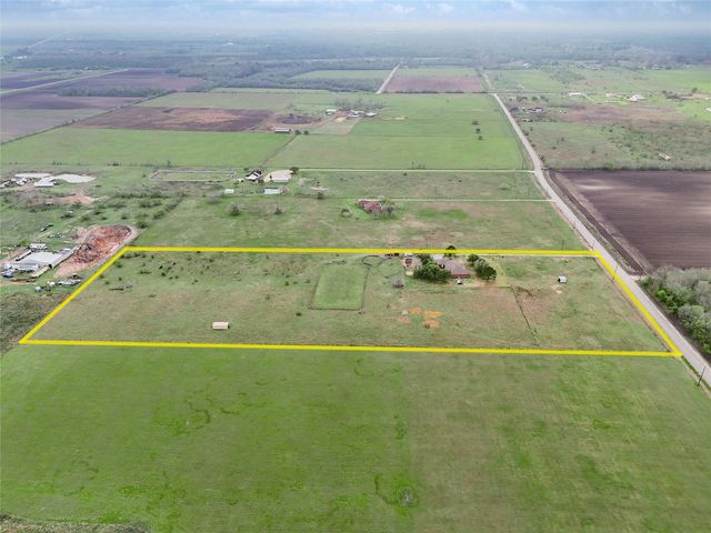 5706 Van Steinberg, East Bernard, TX 77435