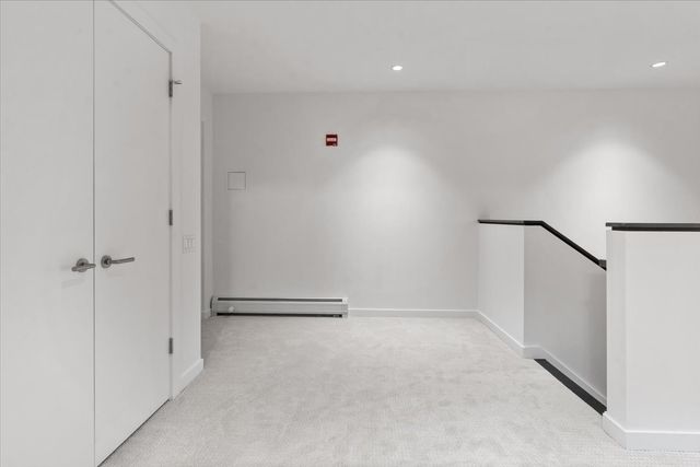 194 N Park Drive, Chicago, IL 60601