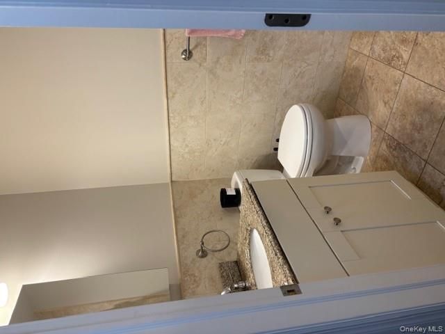 14 Ludlam Avenue A, Bayville, NY 11709