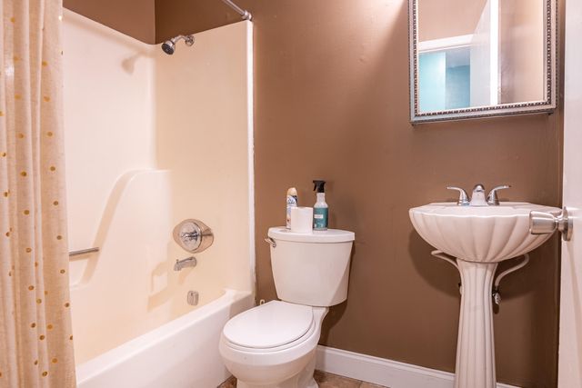923 Crest Drive, Chickamauga, GA 30707
