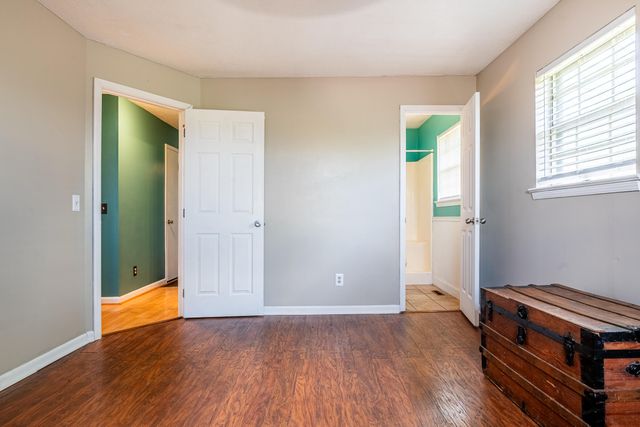 923 Crest Drive, Chickamauga, GA 30707