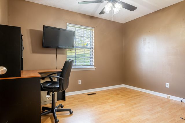 923 Crest Drive, Chickamauga, GA 30707