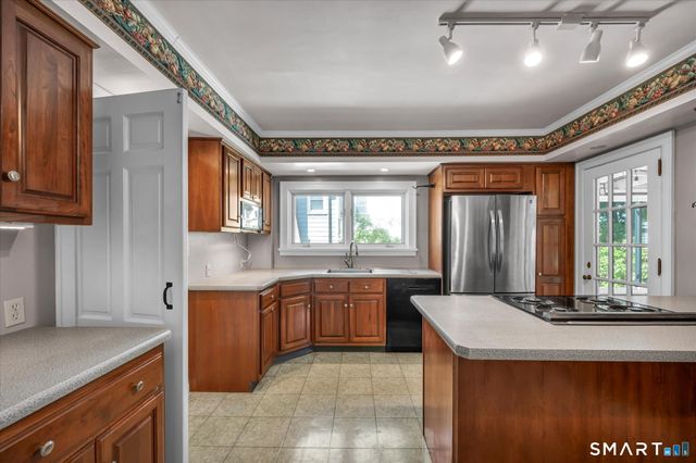 62 Hillcrest Terrace, Meriden, CT 06450