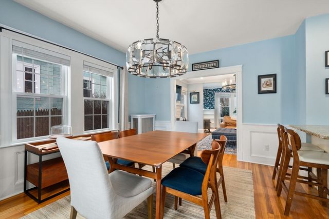 10 Grayson St, Boston, MA 02124