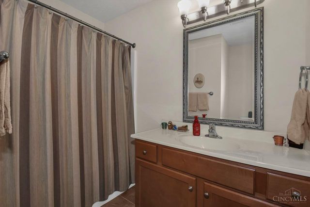 5887 Olde Winton Lane, Fairfield, OH 45014