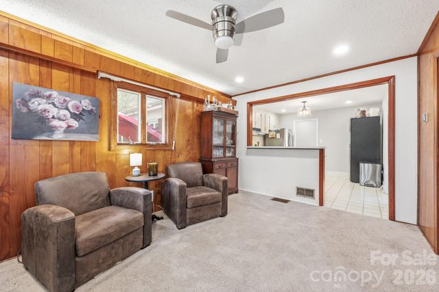 1708 Miles Court, Charlotte, NC 28216