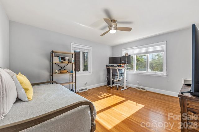 1708 Miles Court, Charlotte, NC 28216