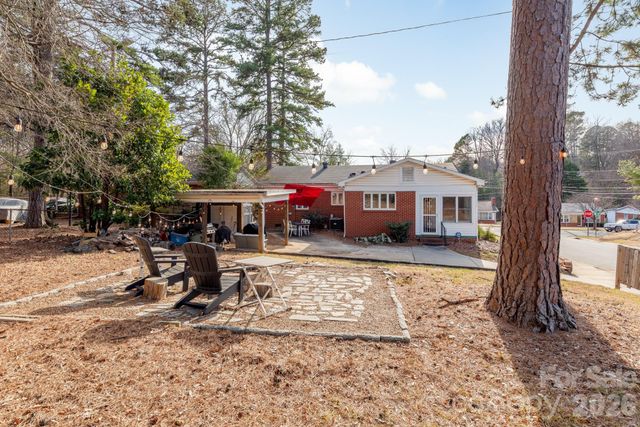 1708 Miles Court, Charlotte, NC 28216