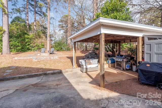 1708 Miles Court, Charlotte, NC 28216
