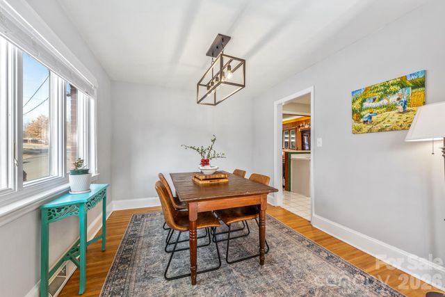 1708 Miles Court, Charlotte, NC 28216