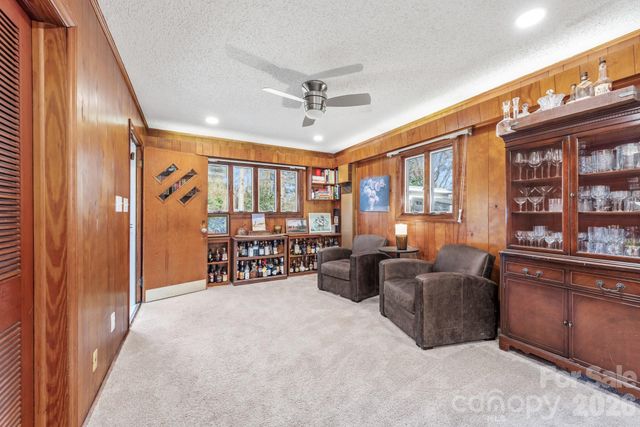 1708 Miles Court, Charlotte, NC 28216