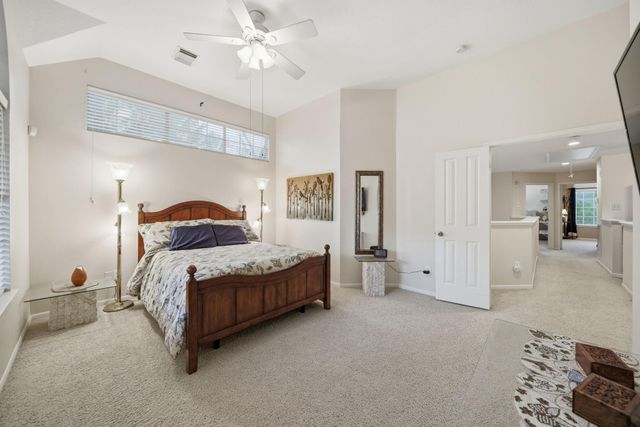 74 E Lakeridge Drive, The Woodlands, TX 77381