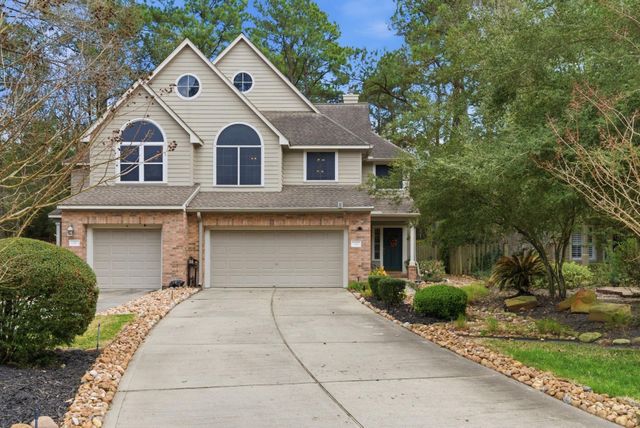 74 E Lakeridge Drive, The Woodlands, TX 77381