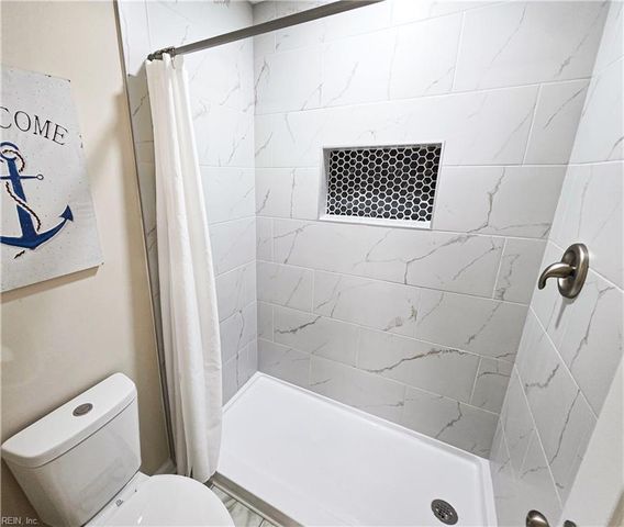 1188 Lord Dunmore DR, Virginia Beach, VA 23464