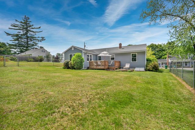 17 Willey Street, Rochester, NH 03867