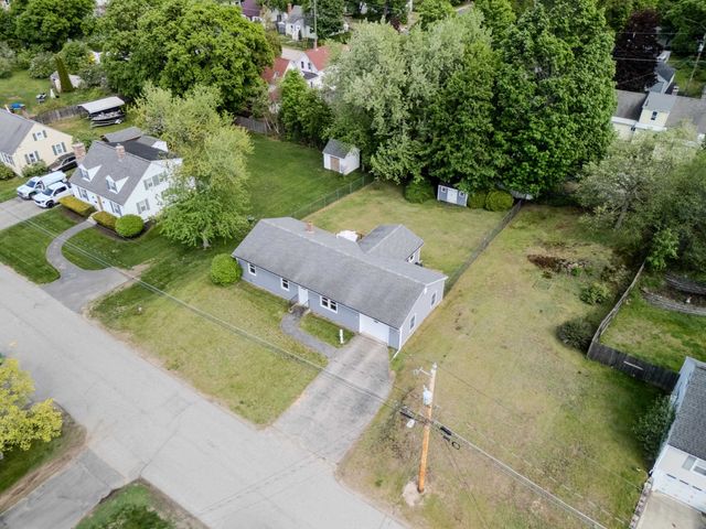 17 Willey Street, Rochester, NH 03867