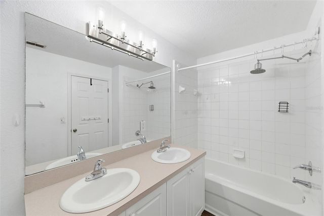 4347 HAR PAUL CIRCLE, Tampa, FL 33614