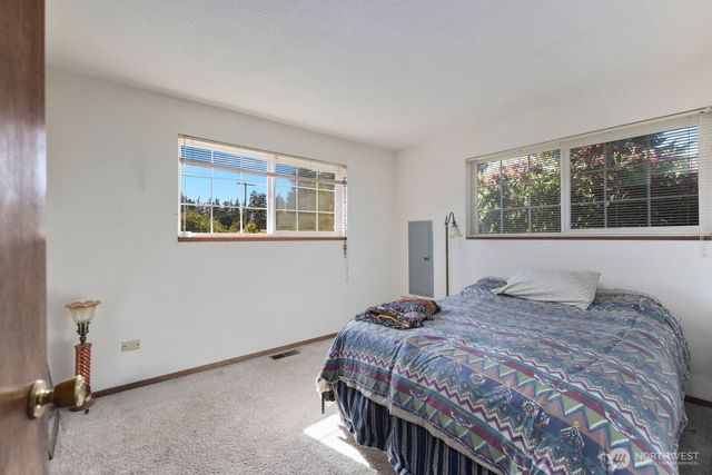 11524 36th Street E, Edgewood, WA 98372