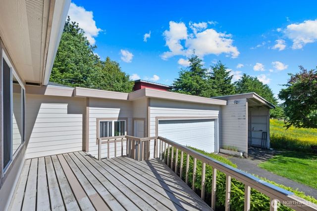 11524 36th Street E, Edgewood, WA 98372