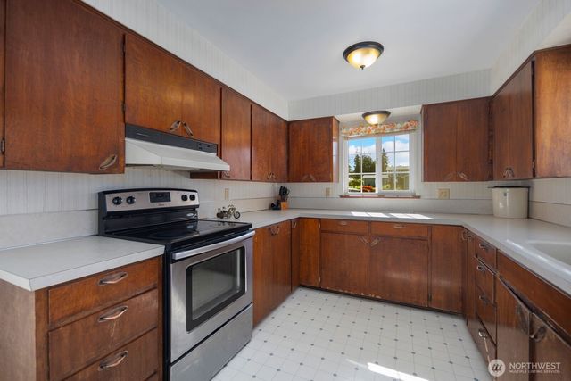 11524 36th Street E, Edgewood, WA 98372